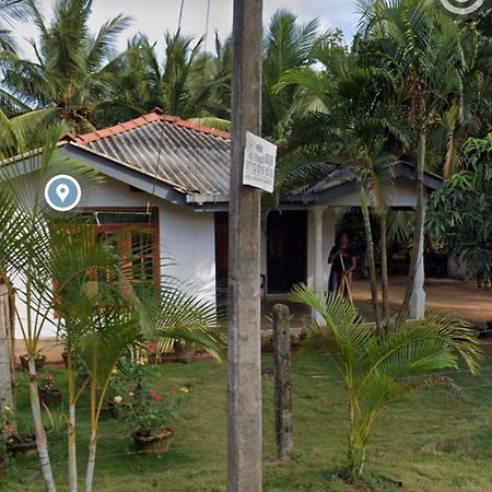 Pethum Holiday Home 아누라다푸라 외부 사진